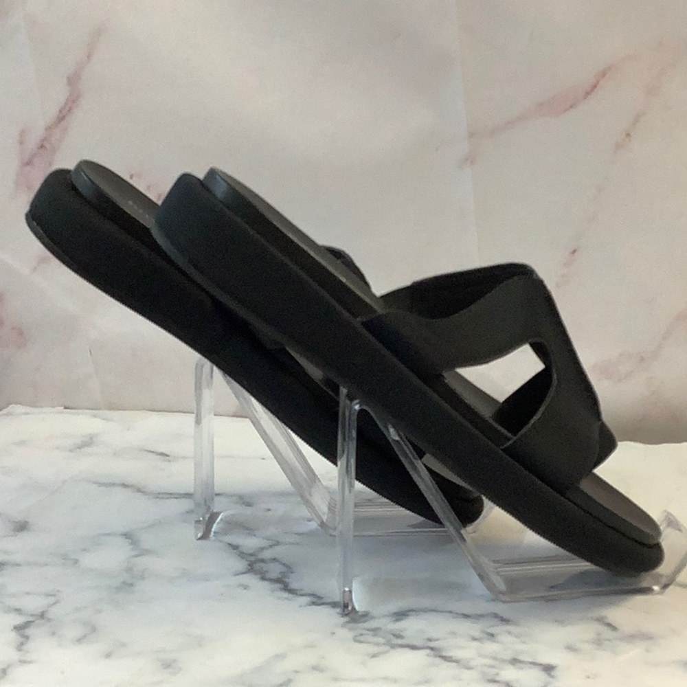 NWOT Donald Pliner Women's Black Platform Sandals Size 6.5 - Picture 4 of 6